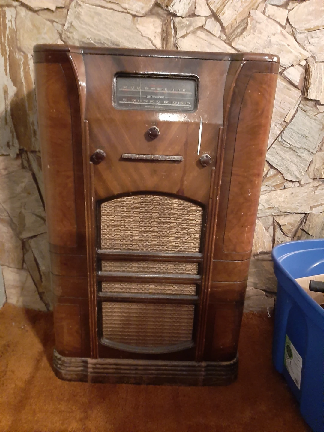 Vintage Westinghouse Tube Radio