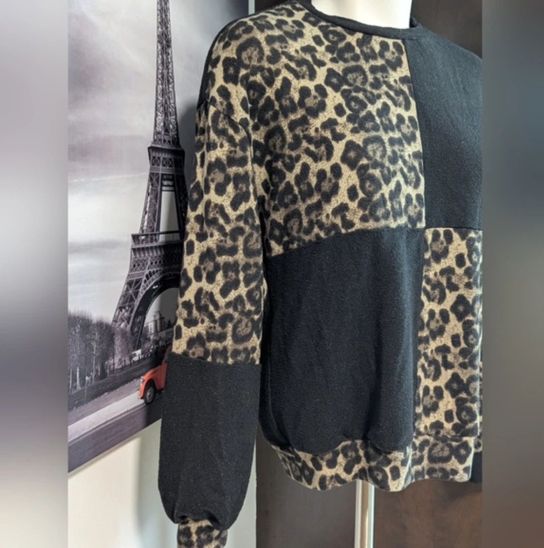 SHEIN Women's Leopard Print Colorblock Sweatshirt Size XS - photo 2