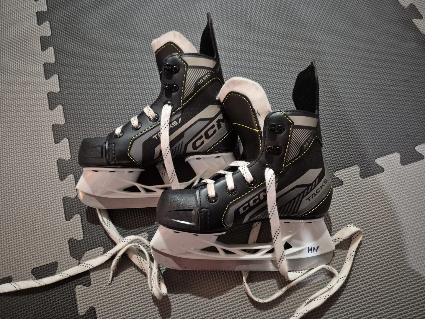 CCM Tacks AS580 Youth Ice Skates