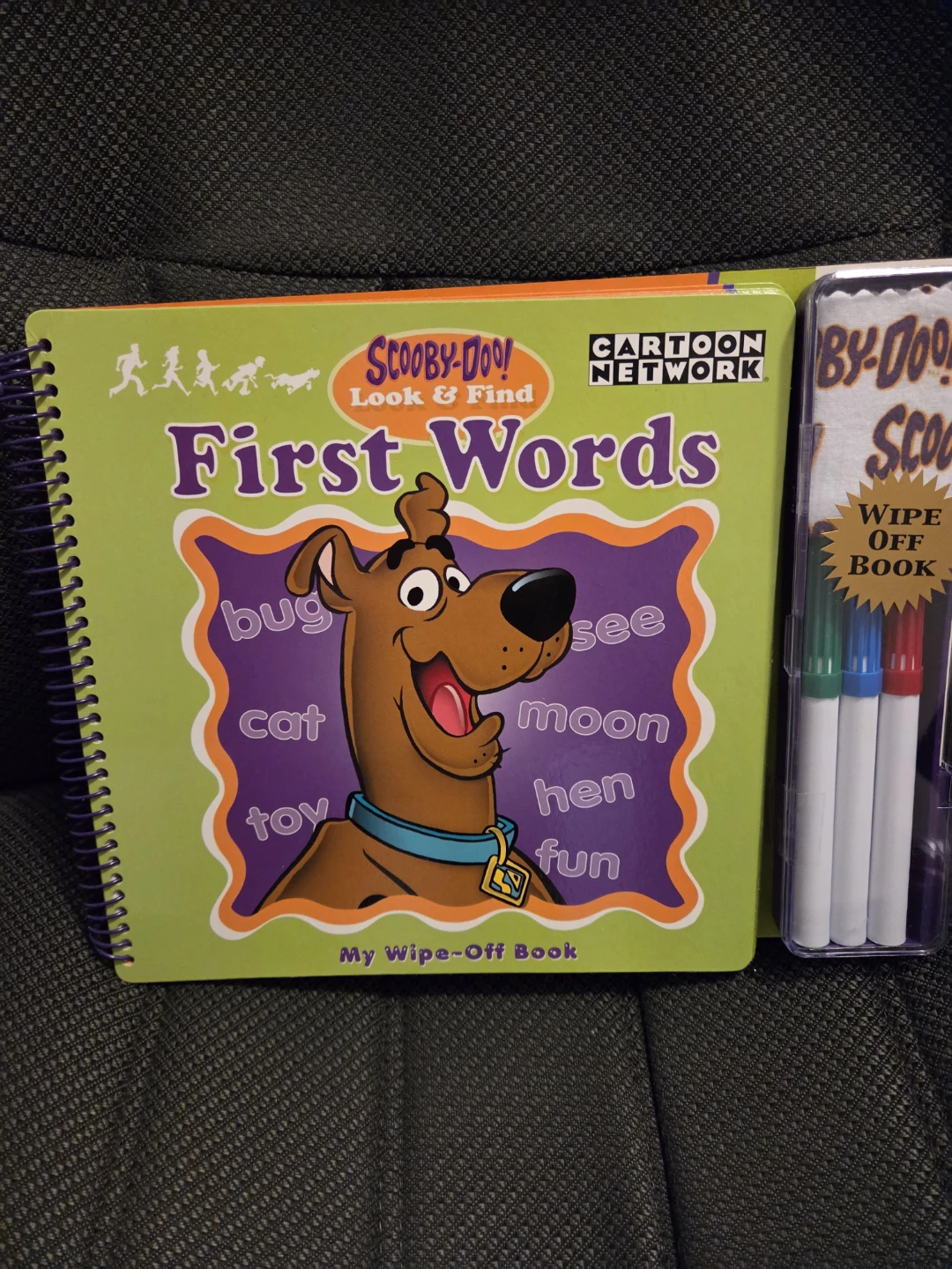 Scooby-Doo! First Words Wipe-Off Book with Markers