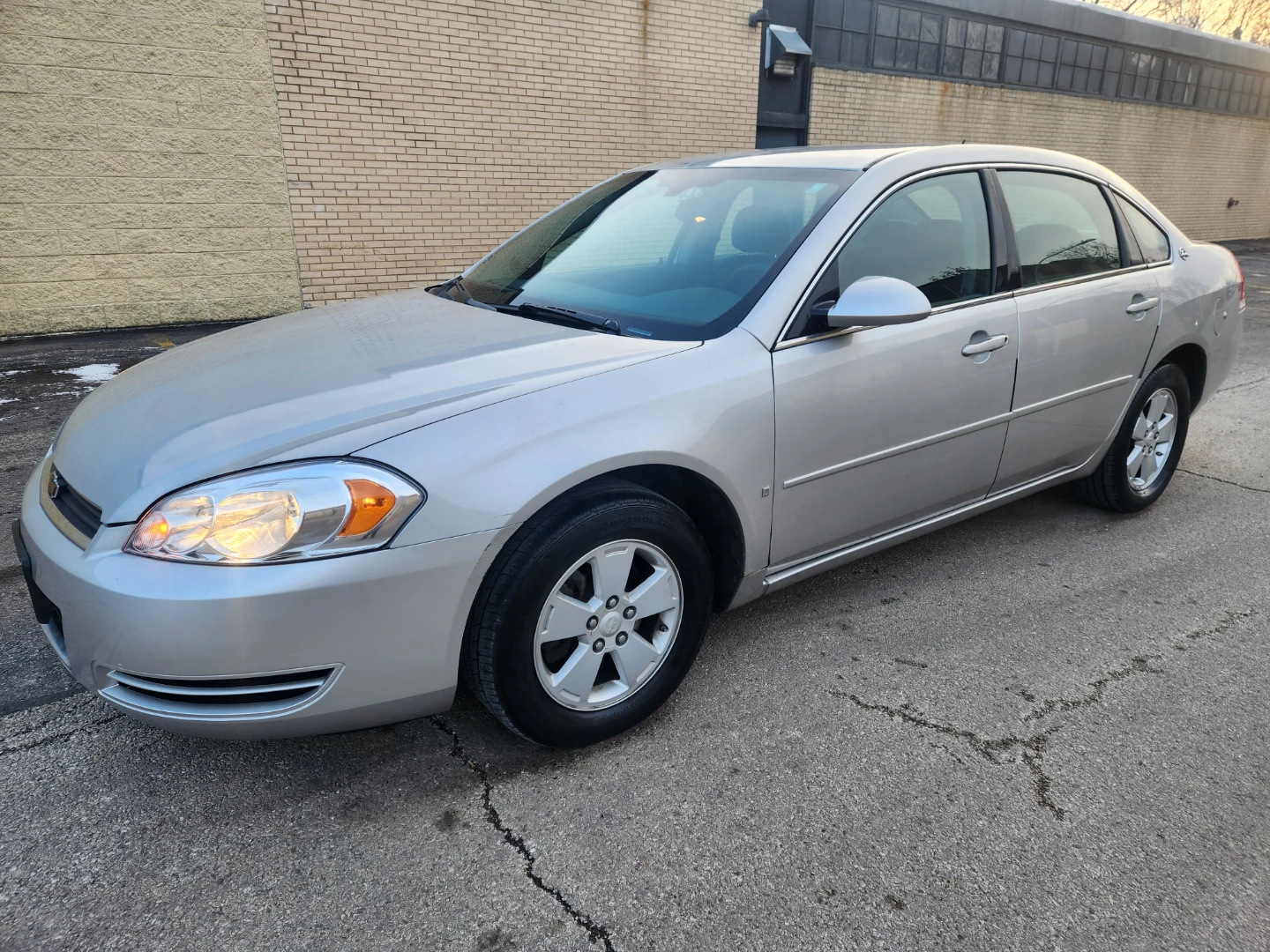 2007 Chevrolet Impala LT - photo 2