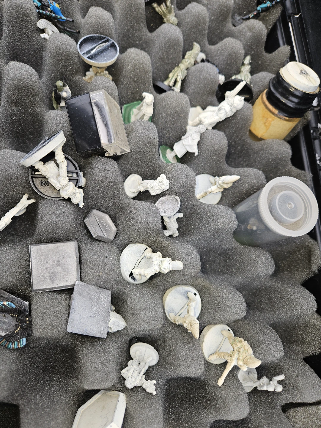 Assorted Miniature Figures and Case - photo 2