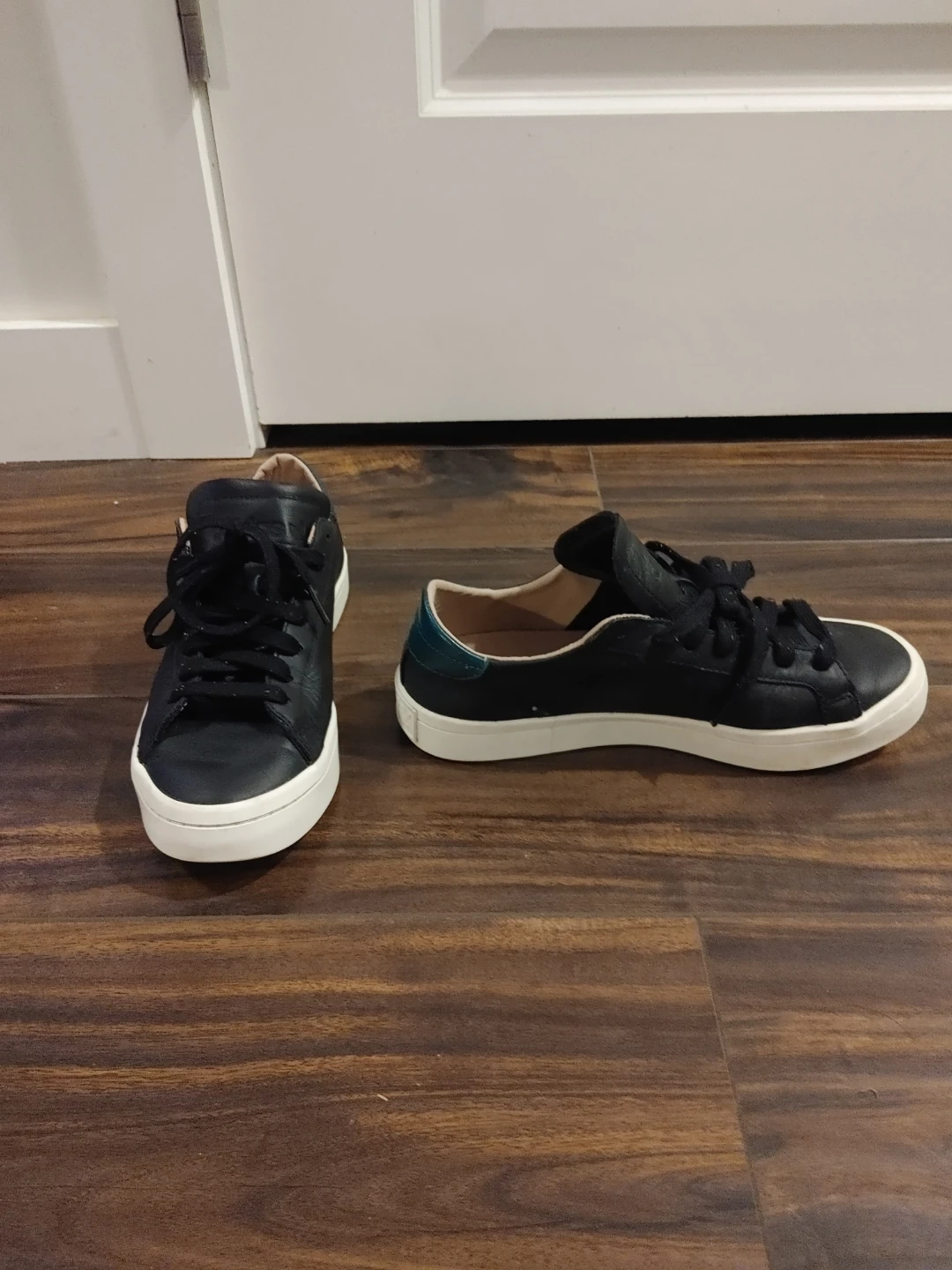 Adidas Women's Black Leather Sneakers Size 7 - photo 2