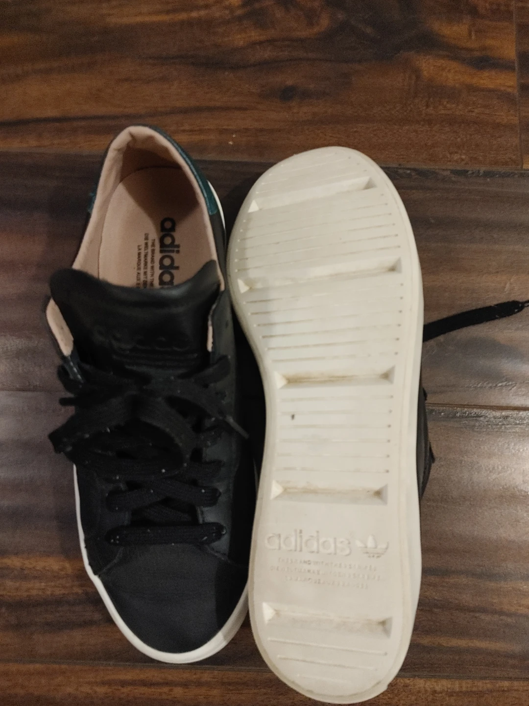 Adidas Women's Black Leather Sneakers Size 7 - photo 3