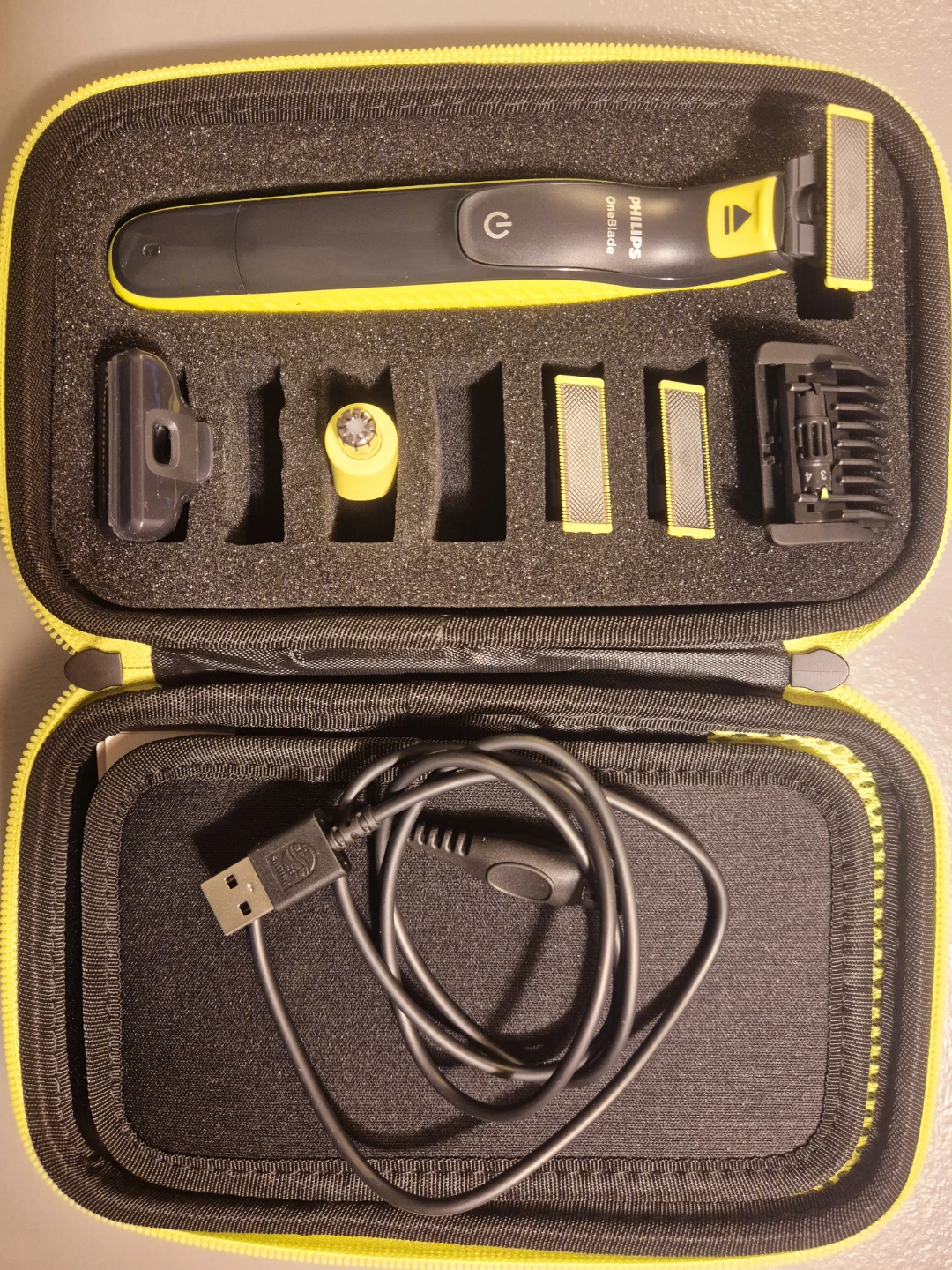 Philips OneBlade Hybrid Stubble Trimmer - photo 2