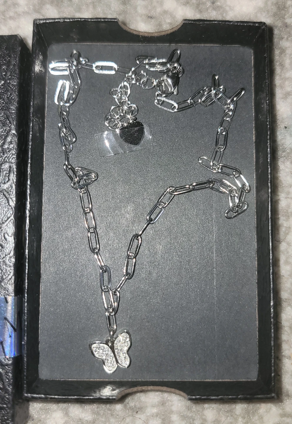 Menglisi Butterfly Pendant Necklace