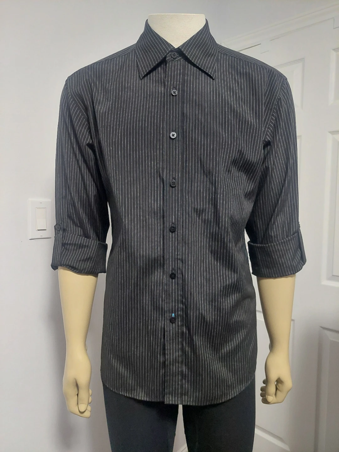 Men's Striped Button-Up  Motto Dress Shirt Medium