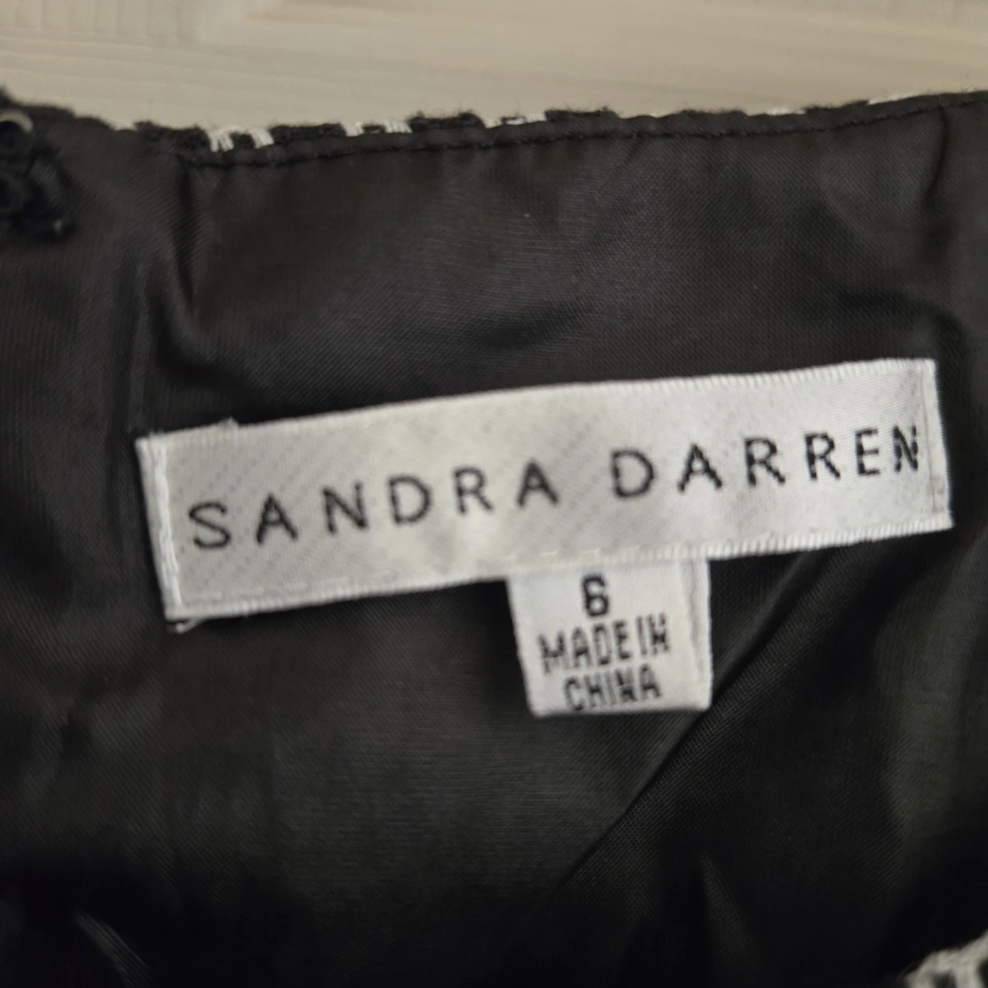 Sandra Darren Black & White Geometric Print Dress Size 6 - photo 4