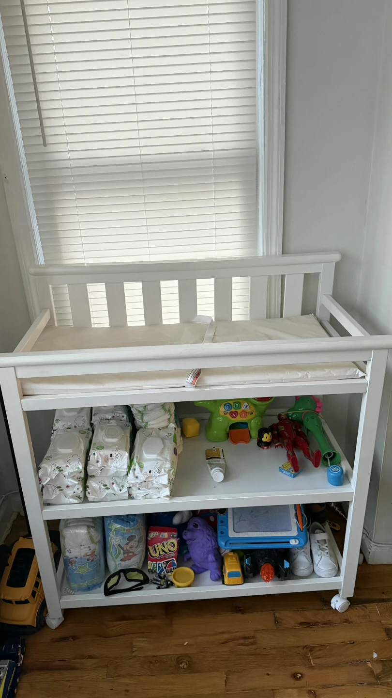 🥕 FREE Changing Table