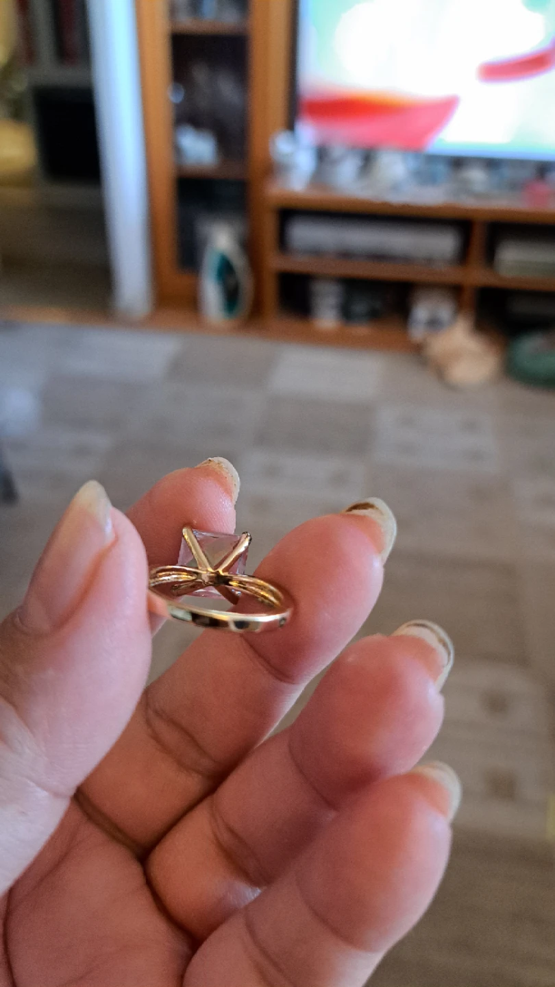 Square Cut Gem Ring - photo 4
