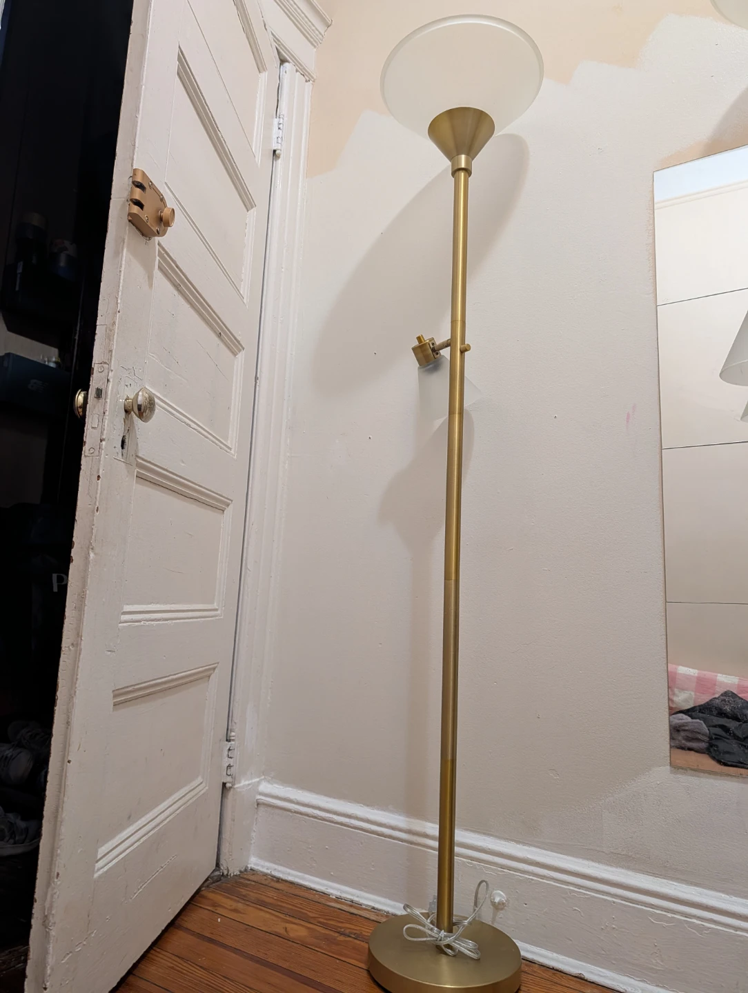 Gold Floor Lamp with Frosted Shade🥕 - photo 2