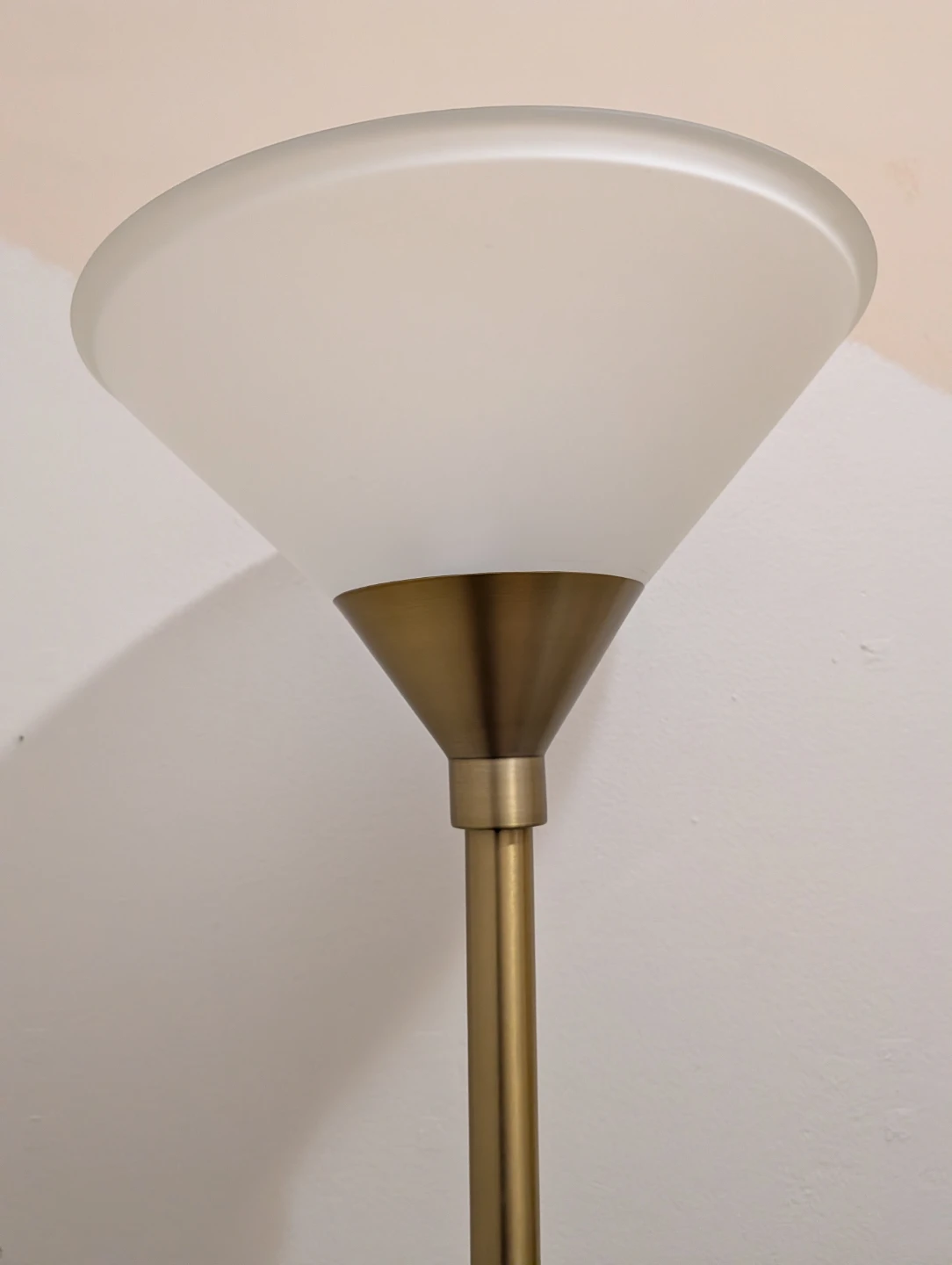 Gold Floor Lamp with Frosted Shade🥕 - photo 3