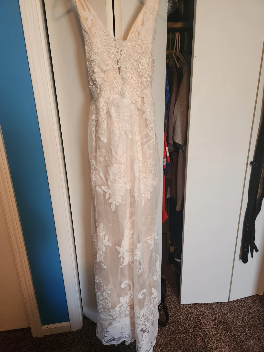 Women's Lace Maxi Dress