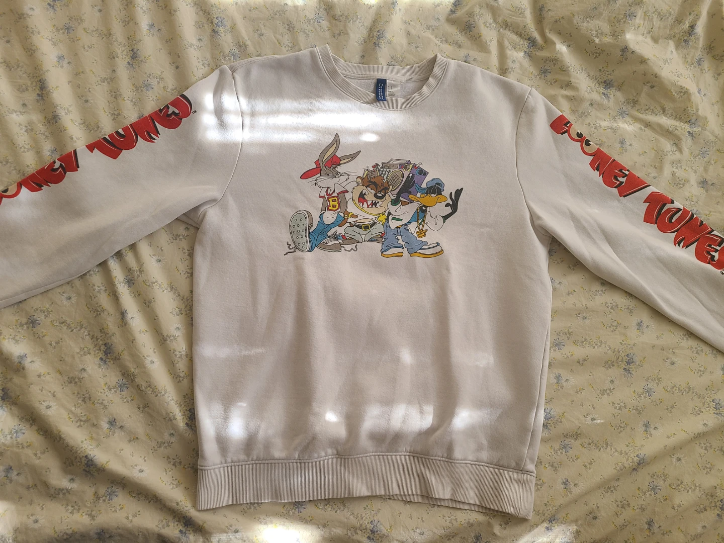 🥕Looney Tunes Graphic Sweatshirt - photo 3