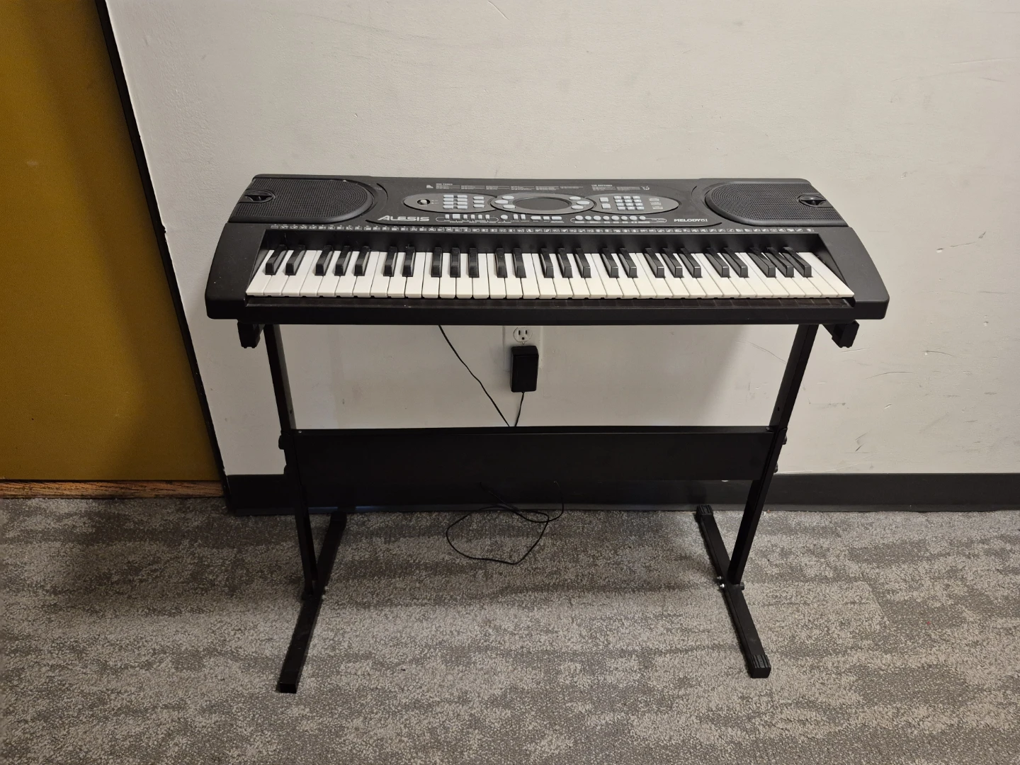Alesis Melody 61 Keyboard with Stand
