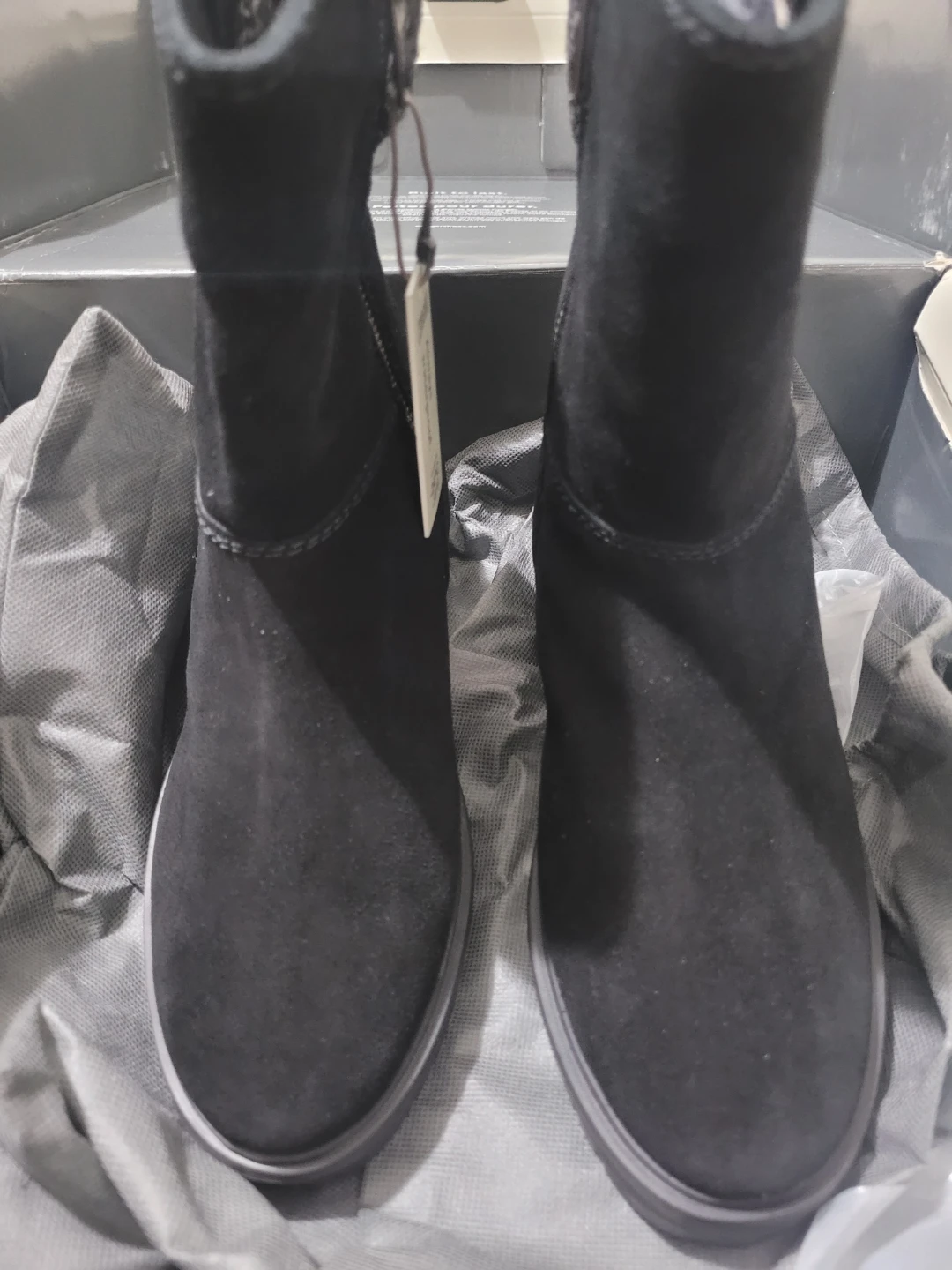 Cougar Women's Waterproof Suede Boots - Size 7 - photo 2