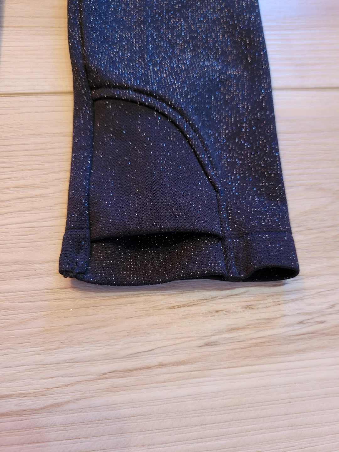 Athleta Long Sleeve Black & Sparkle Athletic Top - Size L - photo 4