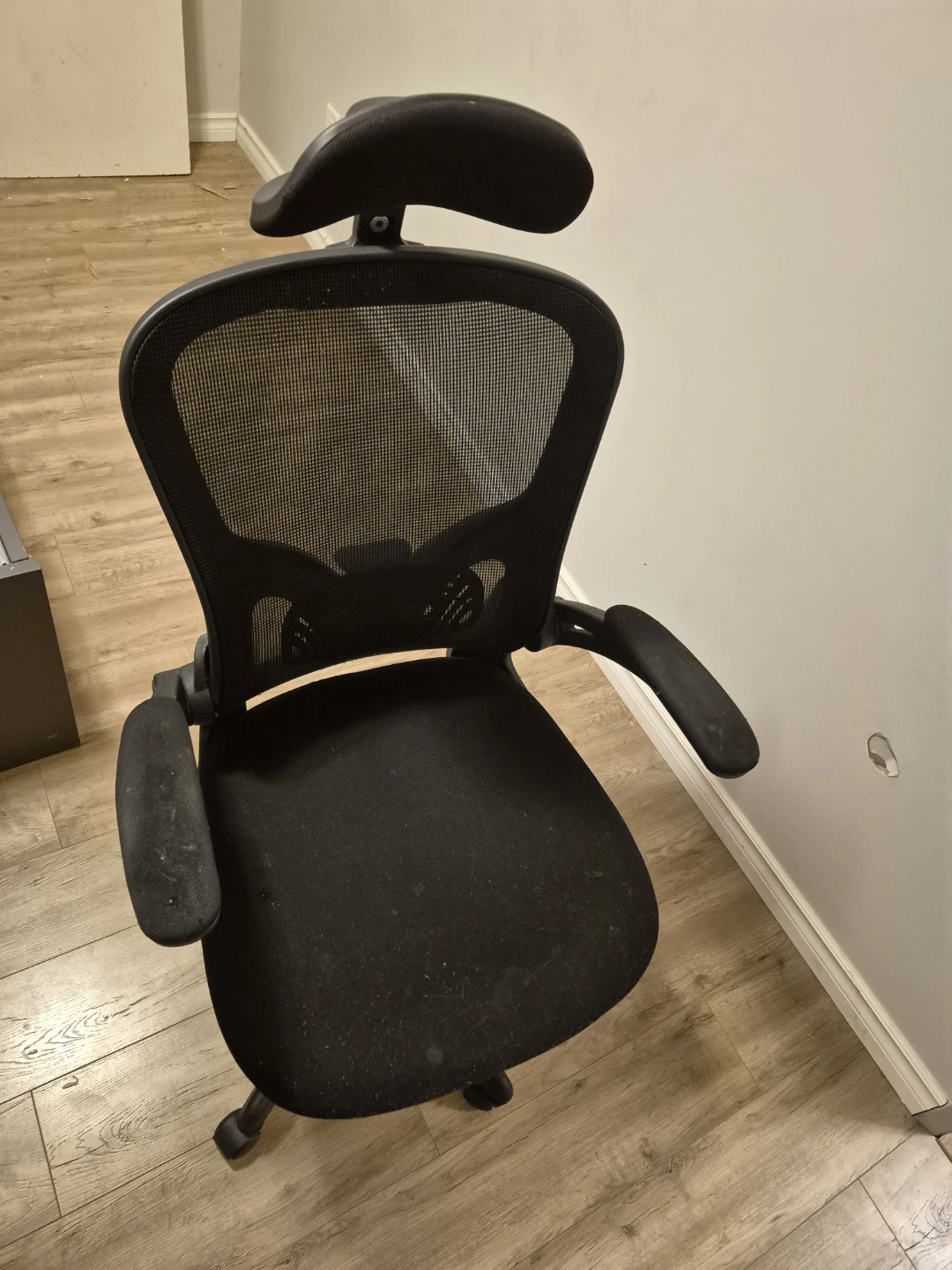 Black Ergonomic Office Chair with Headrest - photo 2
