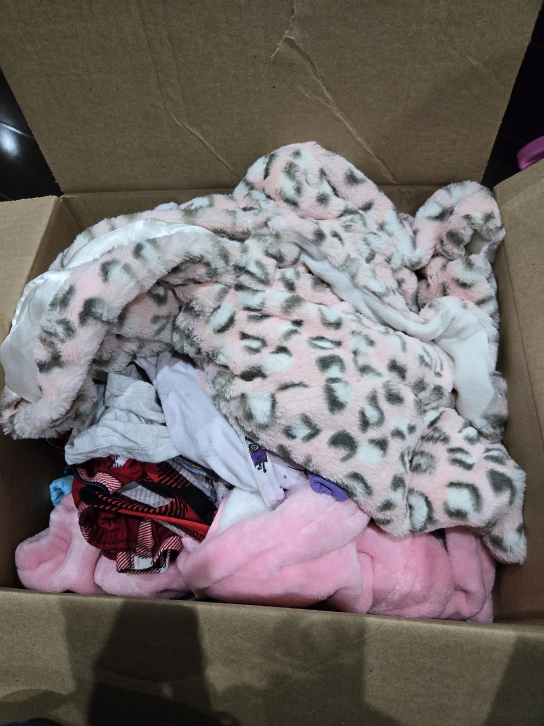 Bunch of baby clothes including fur hooded jacket - photo 2
