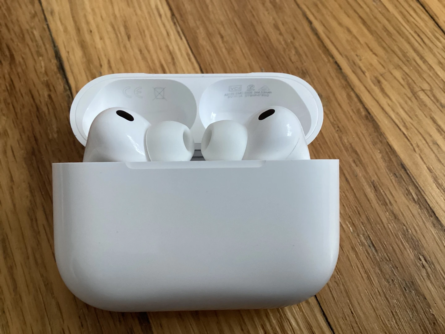 Wireless earbuds with Charging Case