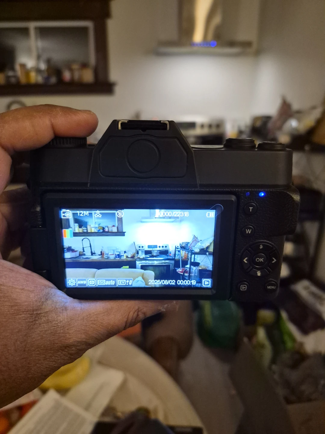 4K Ultra HD Digital Camera with 16x Zoom and WiFi - photo 3