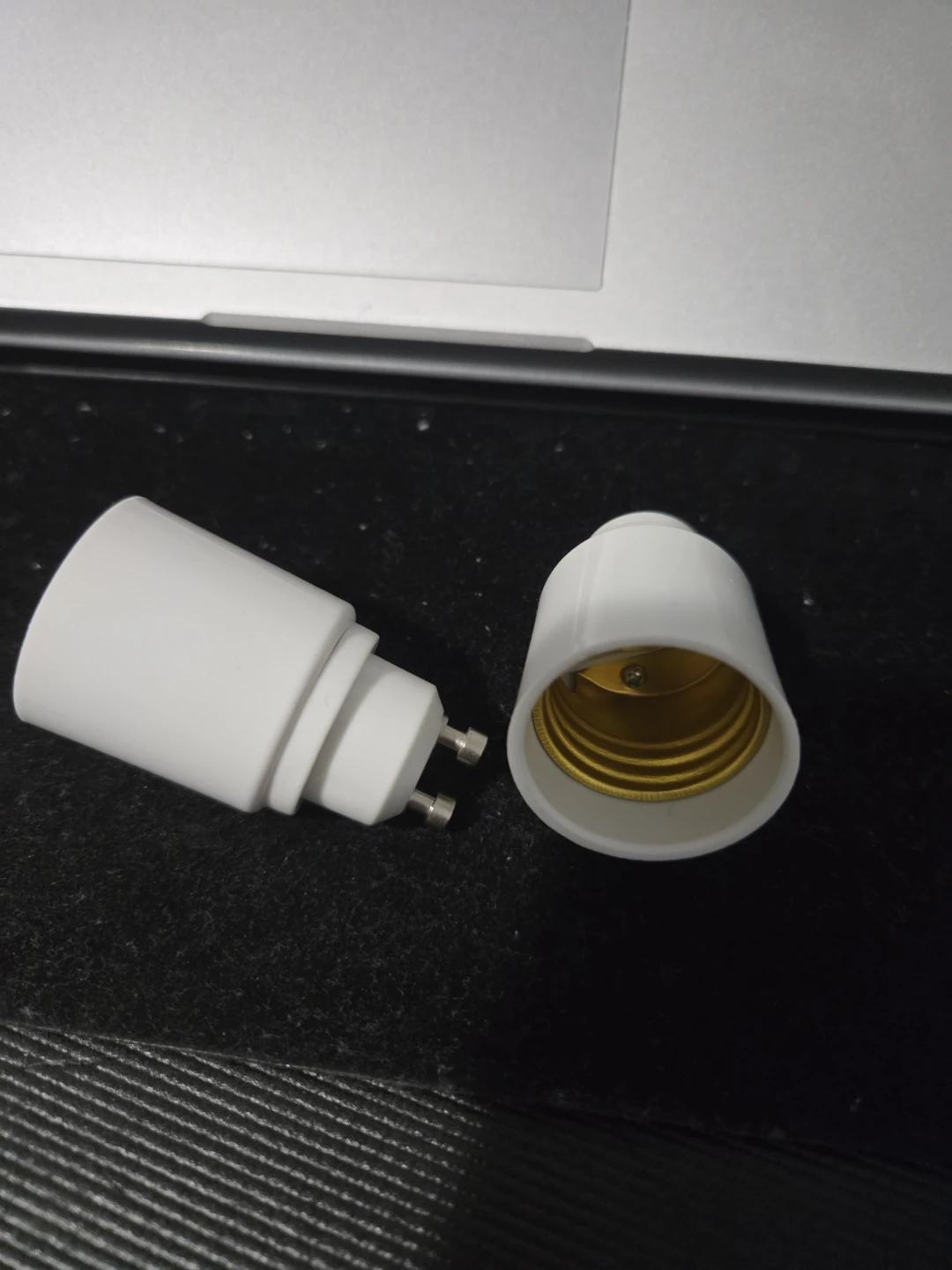 White Light Bulb Socket Adapter New