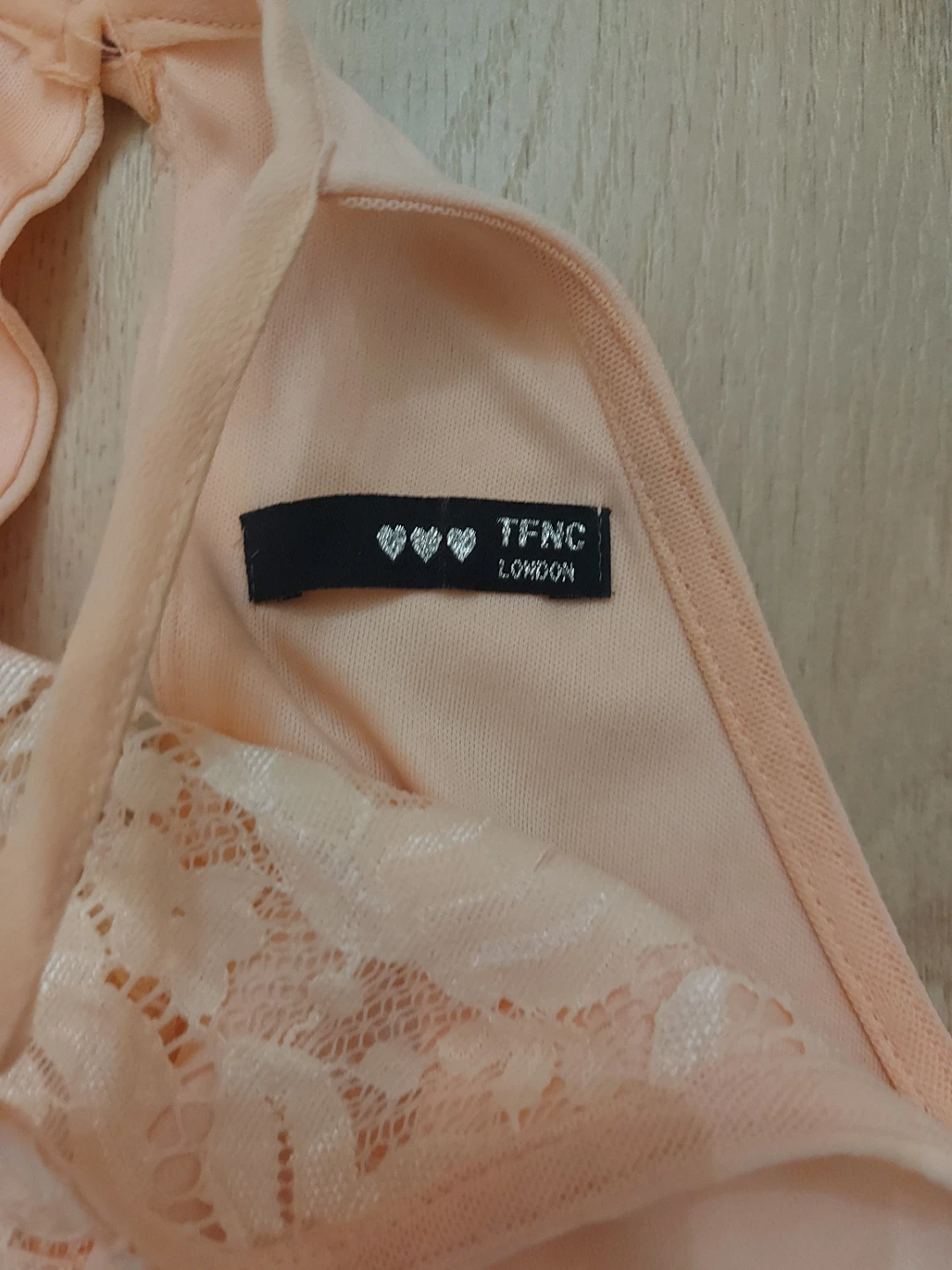 TFNC London Peach Lace Halter Dress 🥕 - photo 4