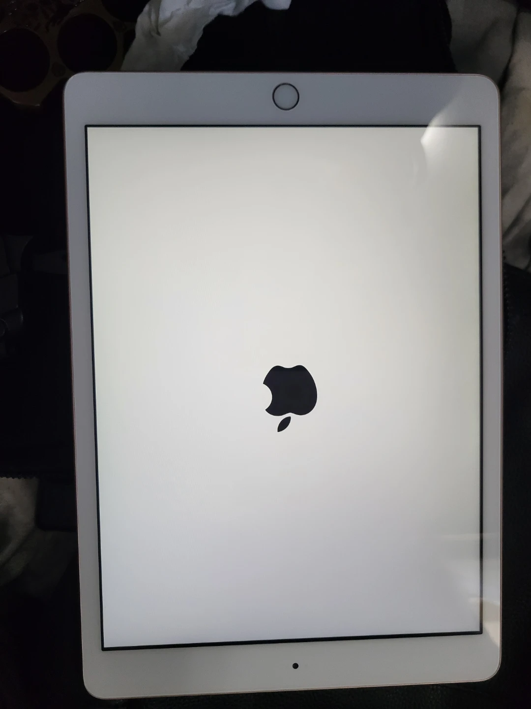 Apple iPad (7th Gen) 128GB - Rose Gold - photo 3