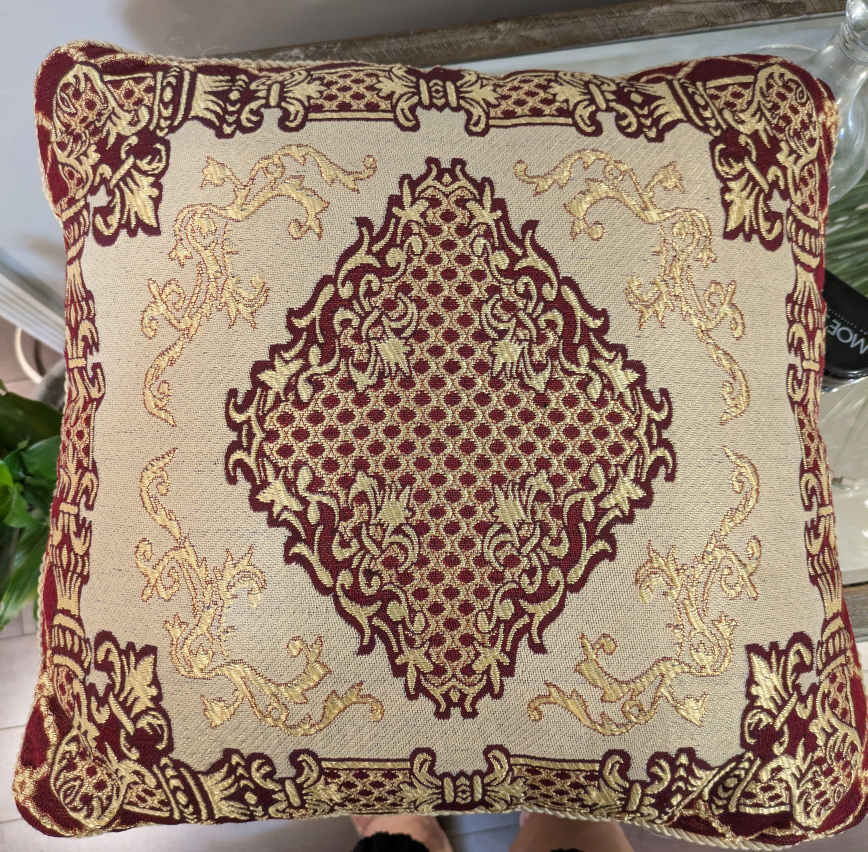 🏆 BRAND NEW embroidered throw cushions x 2