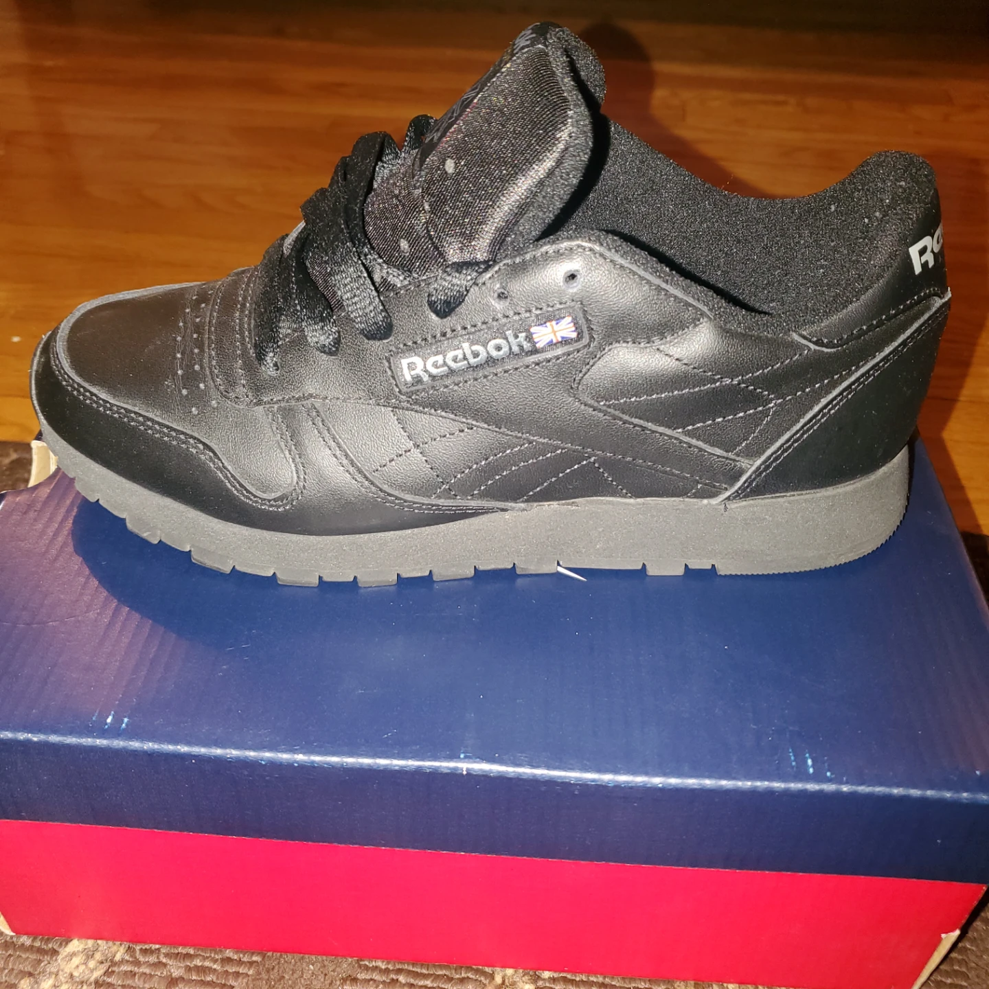 Women's Black Reebok Classic Leather Shoes - photo 3