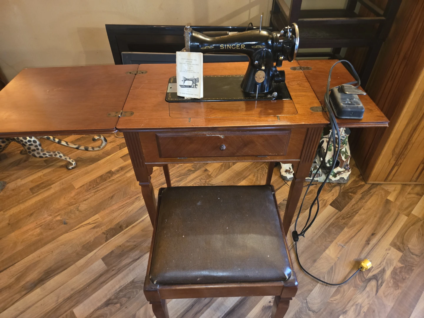 Singer Sewing Machine with Wooden Cabinet and Stool