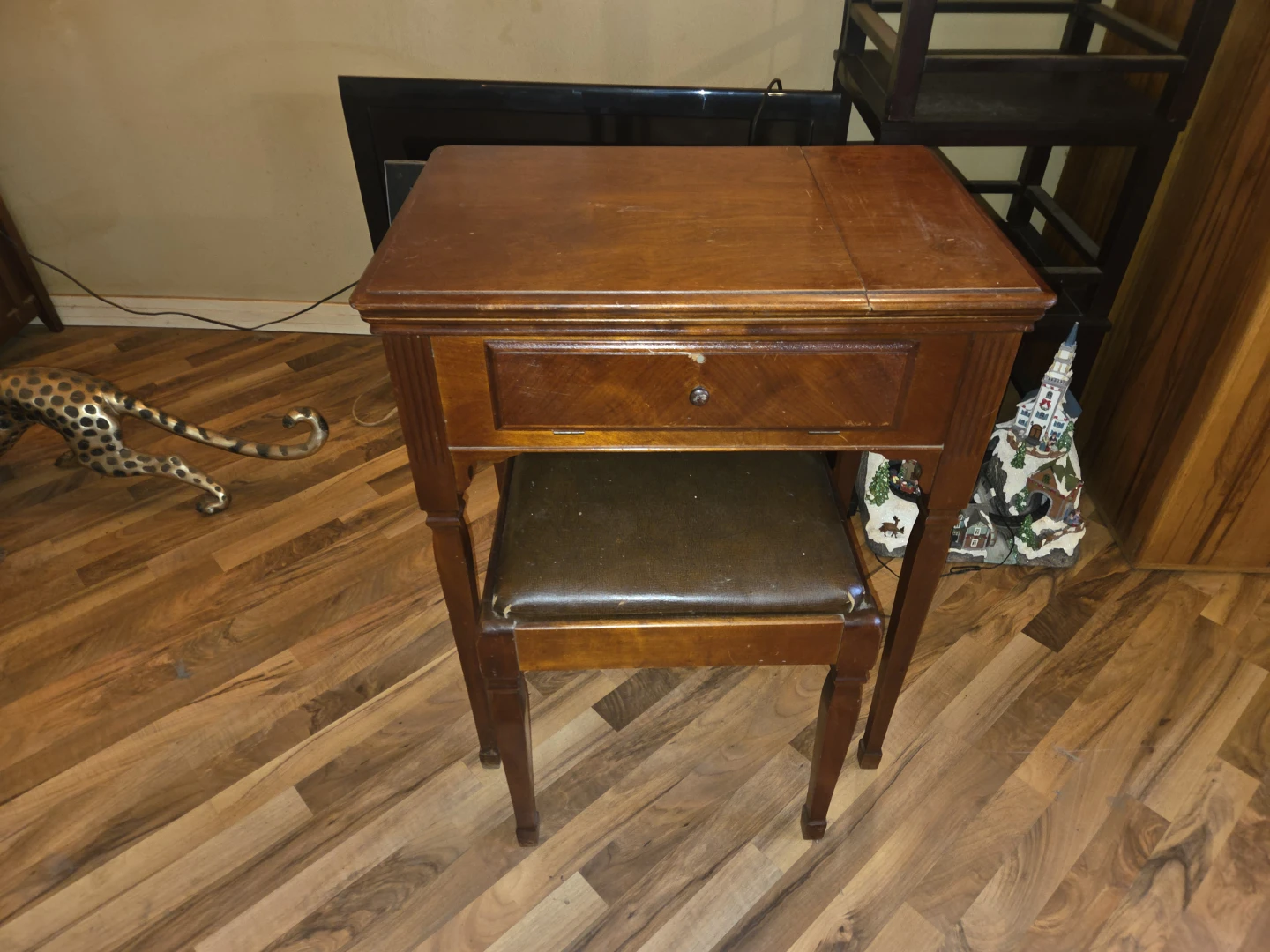 Singer Sewing Machine with Wooden Cabinet and Stool - photo 2