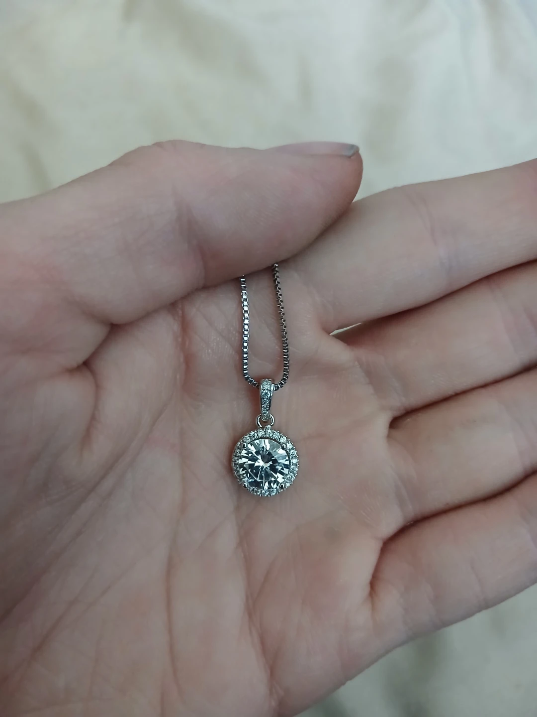 925 Silver And Moissanite 1 Carat Pendant Necklace