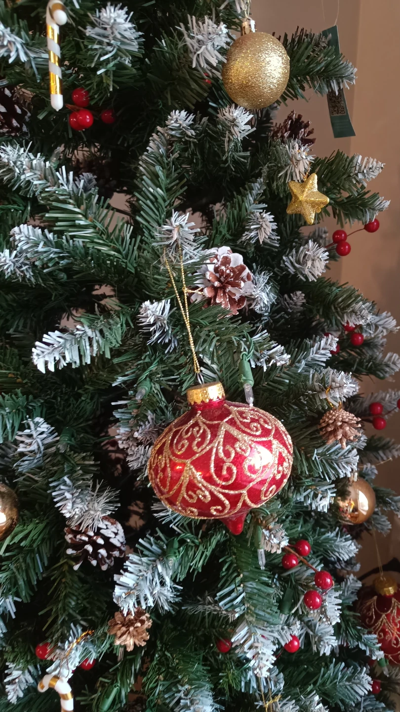 Pre-lit Artificial Christmas Tree with Ornaments - photo 2