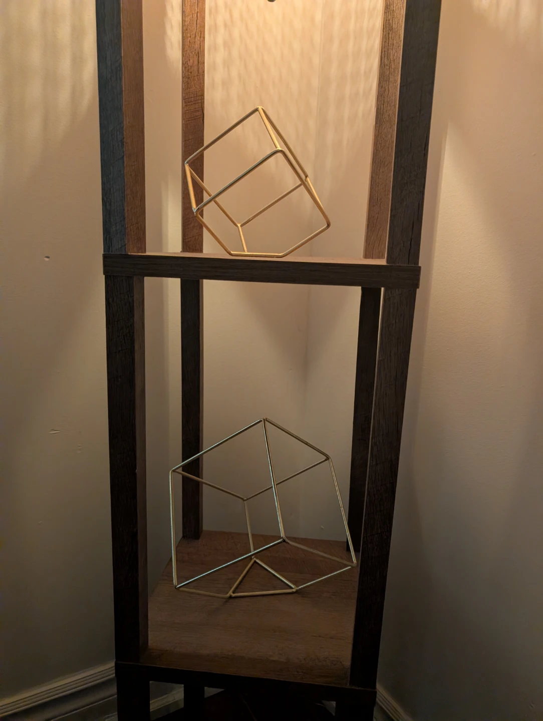 2 Minimalist metallic decor accents