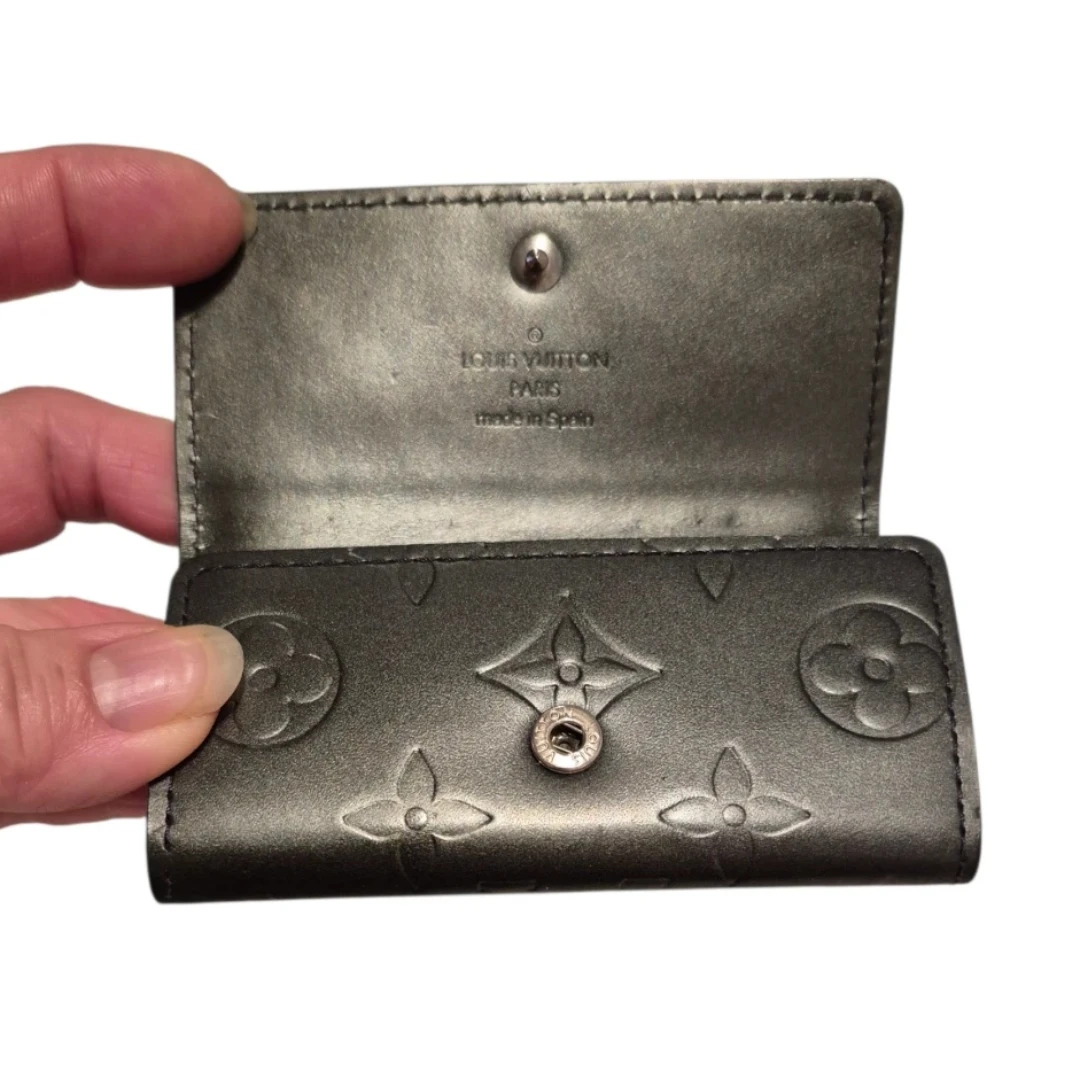 Louis Vuitton Monogram Leather Matte Key Case - photo 5