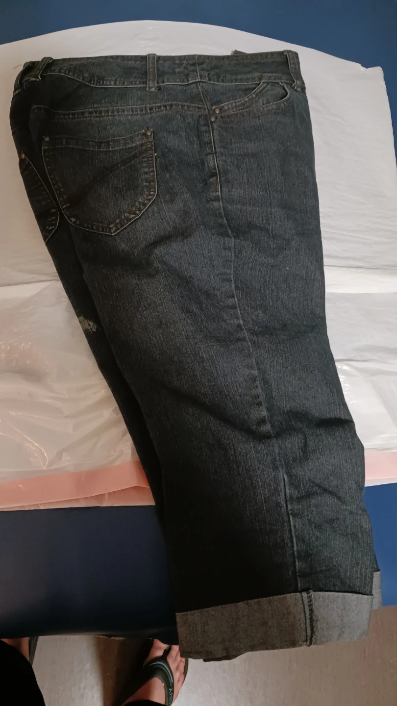 Contrast Denim Capri