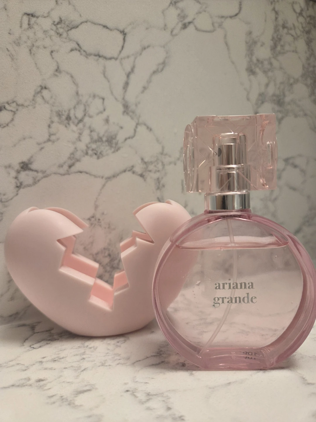 Ariana Grande Eau de Parfum Spray - photo 2