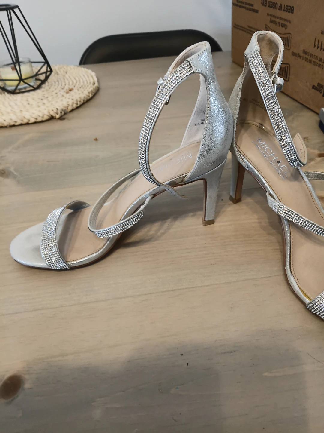 MICHAEL SHANNON Women's Silver Sparkly Heels - size 9 - photo 2