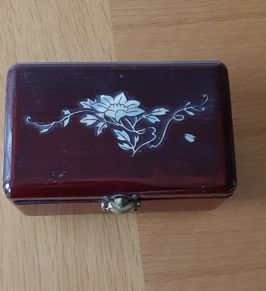 Vintage  Laurel Musical Jewelry Box