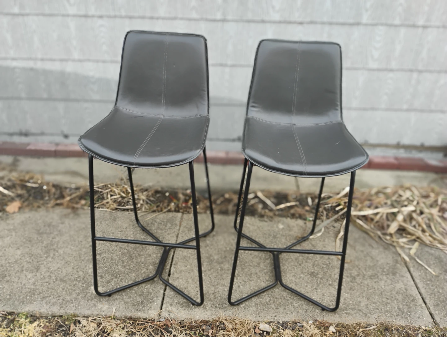 Set of 2 Gray Faux Leather Bar Stools with Black Metal Legs