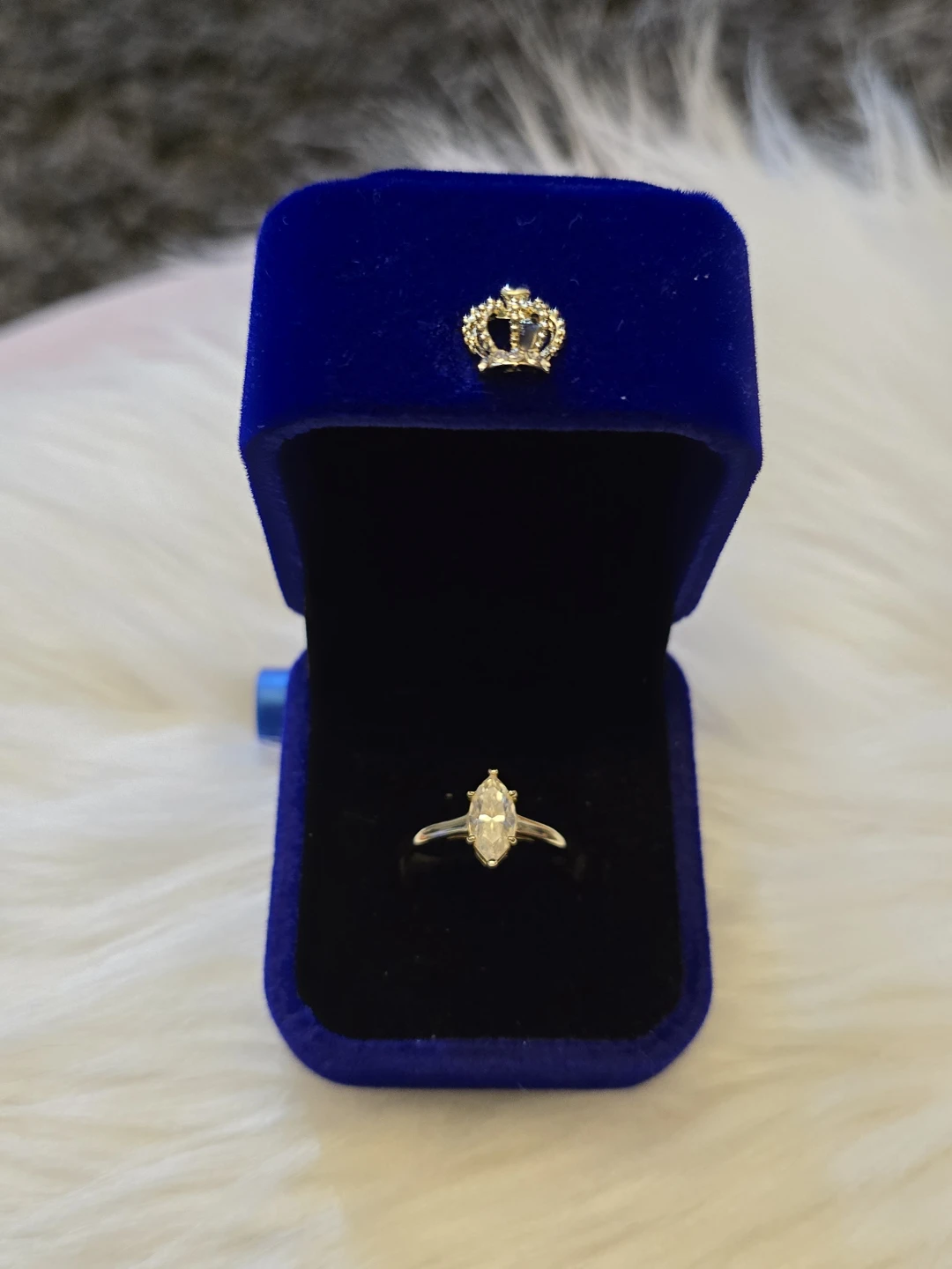 1.0 carat Marquise Cut Moissanite Diamond Engagement Ring - photo 4