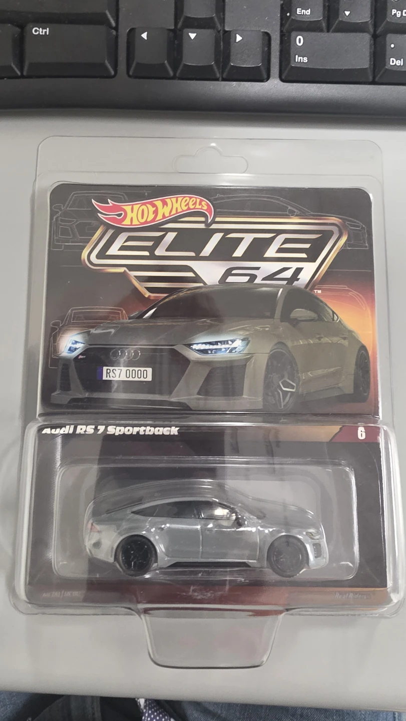 Hot Wheels Elite 64 Audi RS 7 Sportback Diecast Car