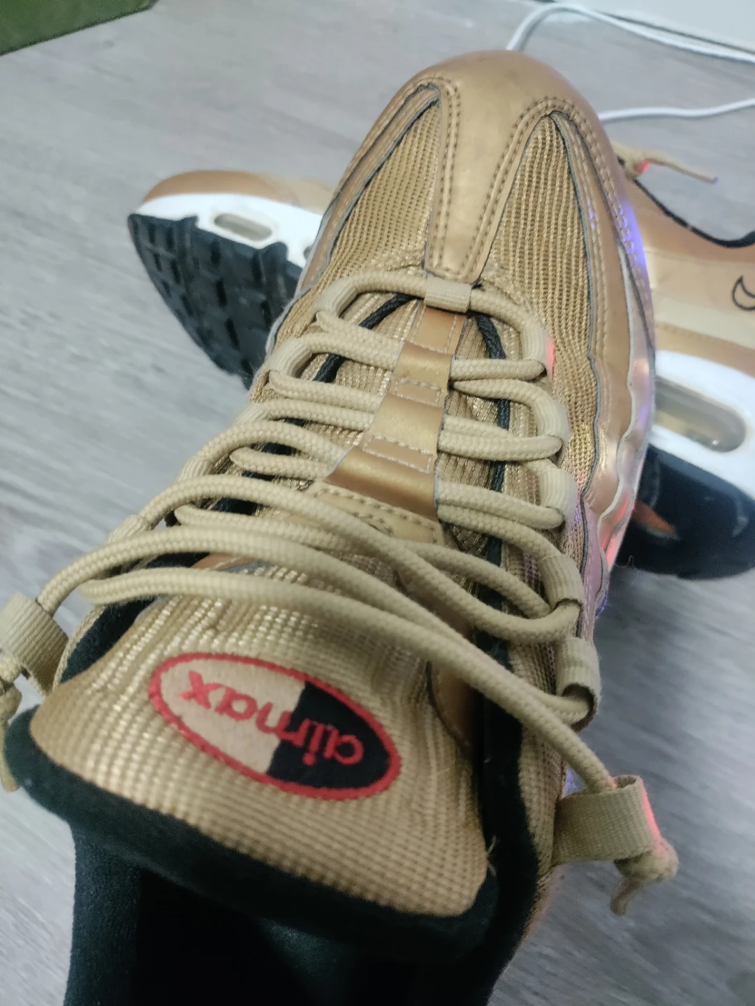 Nike Air Max 95 Gold Running Shoes - photo 3