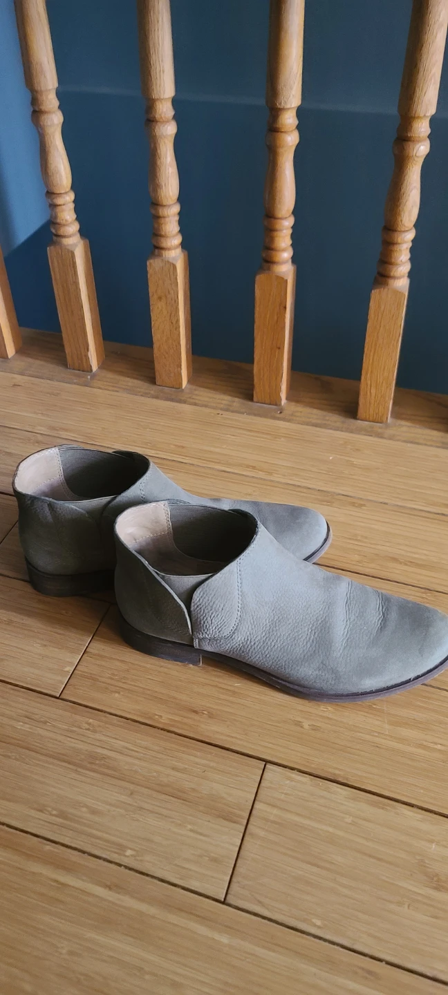 Splendid Grey Suede Ankle Boots - Size 7.5 - photo 3