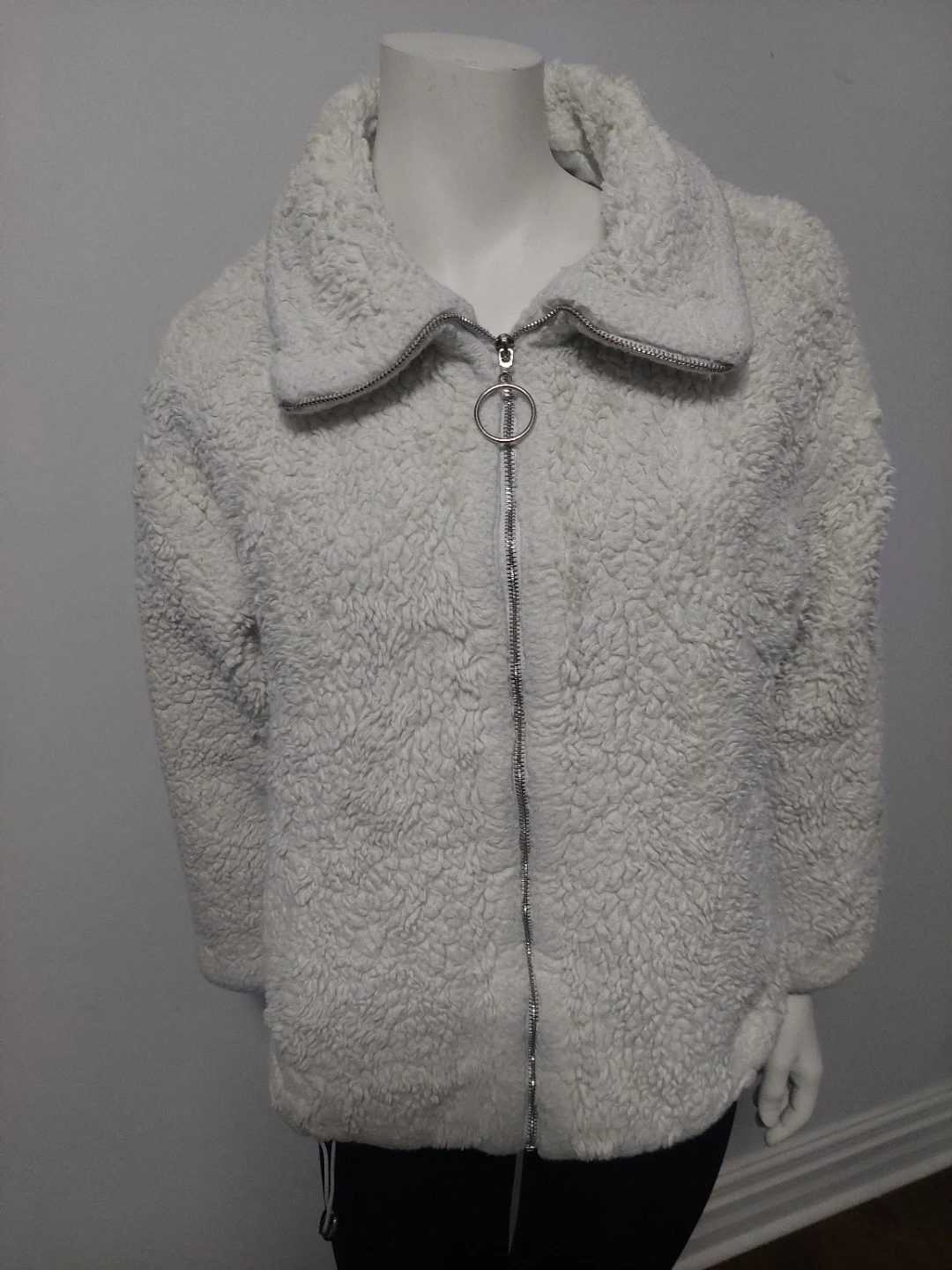 Women White Fuzzy Zip-Up Jacket  🥕 - photo 2