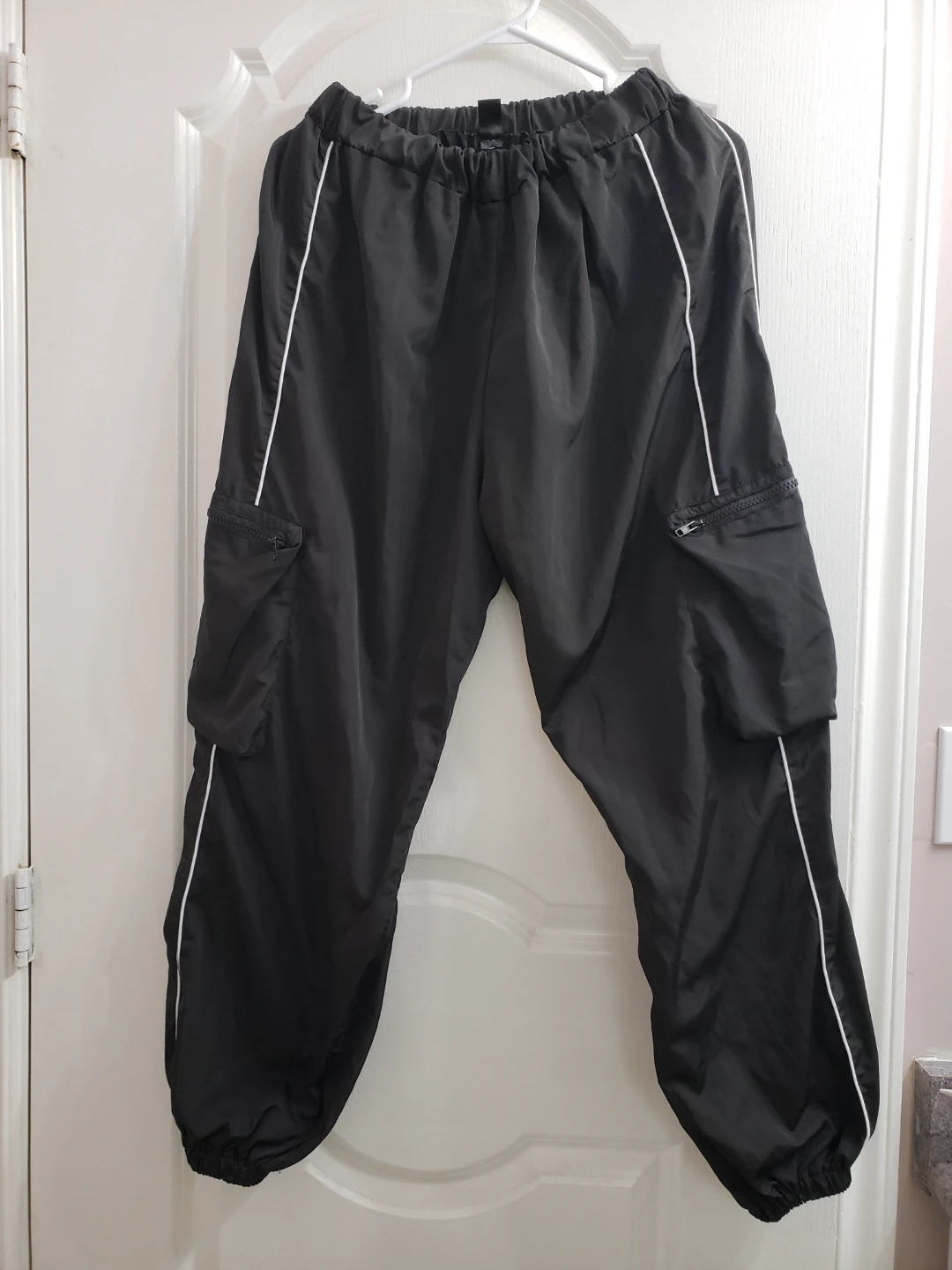 SHEIN Black Cargo Pants Size Large.Unisex