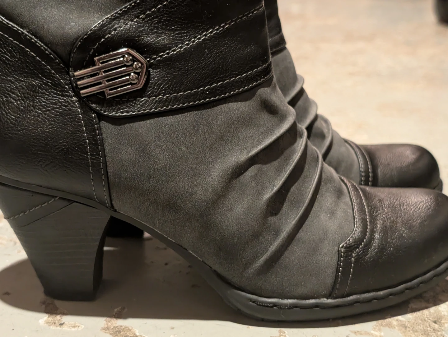 Vangelo Women's Ankle Boots - Black, Size 9 - photo 2