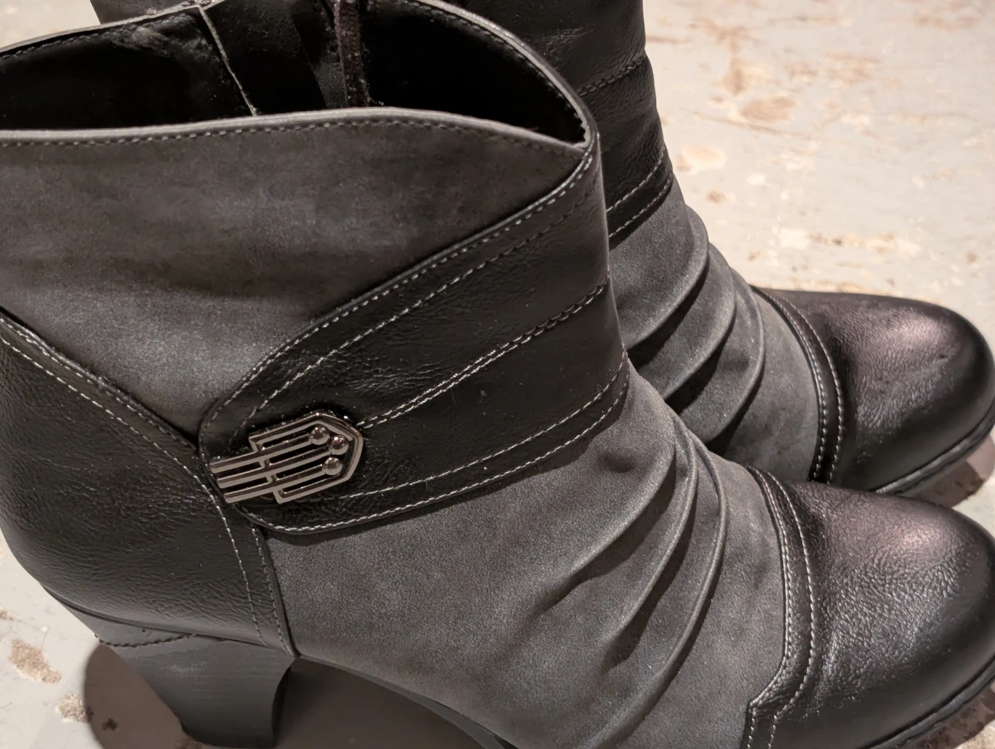 Vangelo Women's Ankle Boots - Black, Size 9 - photo 3