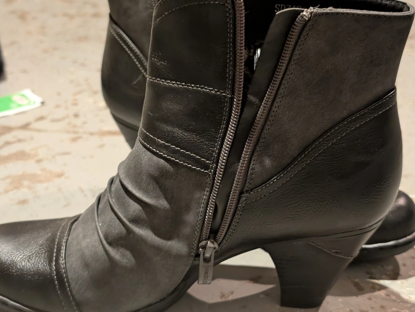 Vangelo Women's Ankle Boots - Black, Size 9 - photo 5